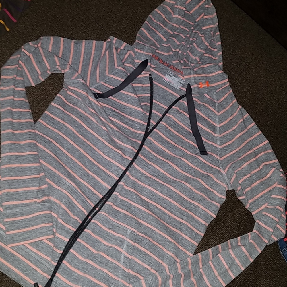 Under Armour zip-up hoodie, front pocket M